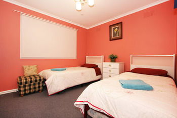 Roseland Holiday House - Accommodation Kalgoorlie 5