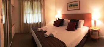Villa Christian At Cypress Lakes Resort - Accommodation Kalgoorlie 7