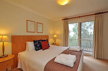 Villa Christian At Cypress Lakes Resort - Accommodation Kalgoorlie 10