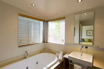 Noosa Residences - Accommodation Kalgoorlie 0