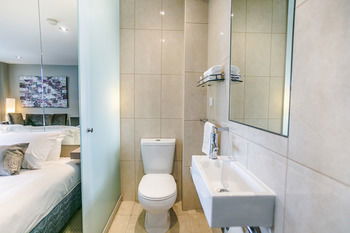 Comfy Kew Apartments - Accommodation Kalgoorlie 10