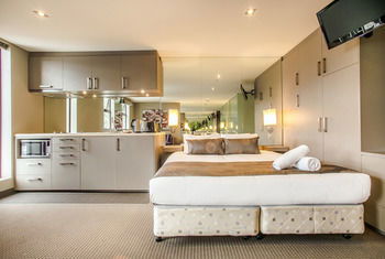 Comfy Kew Apartments - Accommodation Kalgoorlie 11