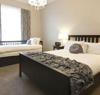 Executive Townhouse on MacArthur - Accommodation Kalgoorlie