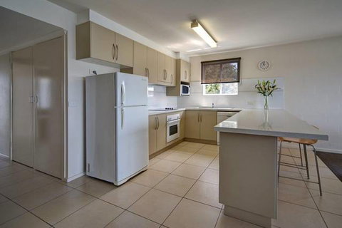 Albacore Apartments - Accommodation Kalgoorlie 3