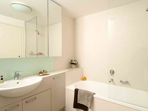 Apartments@Docklands - Accommodation Kalgoorlie 2