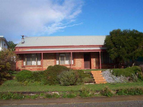 Bott's Beach Retreat - Accommodation Kalgoorlie 0