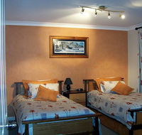 Elm Cottage - Tumut - Accommodation Kalgoorlie
