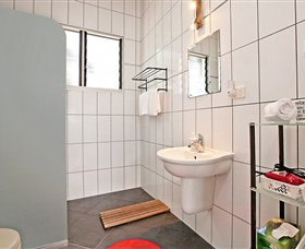 Beachside Tropical Retreat - Accommodation Kalgoorlie 5