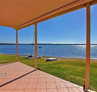 Luxury Waterfront House - Accommodation Kalgoorlie