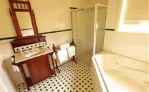 Wagga Wagga Country Cottages - - Accommodation Kalgoorlie 5