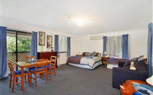 Amelies - Accommodation Kalgoorlie 0
