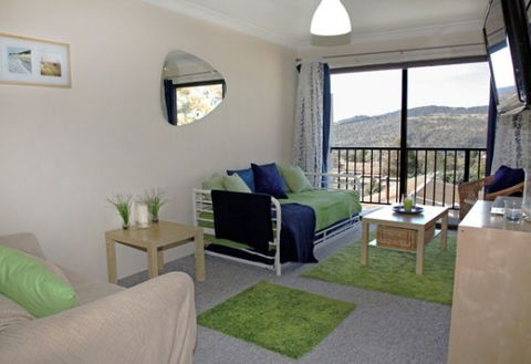 Balaton 4 - Accommodation Kalgoorlie 2