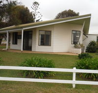 Catalina Cottage - Accommodation Kalgoorlie