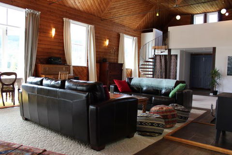 Chapel Lane Hall - Accommodation Kalgoorlie 3