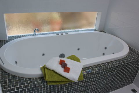 Chapel Lane Hall - Accommodation Kalgoorlie 4