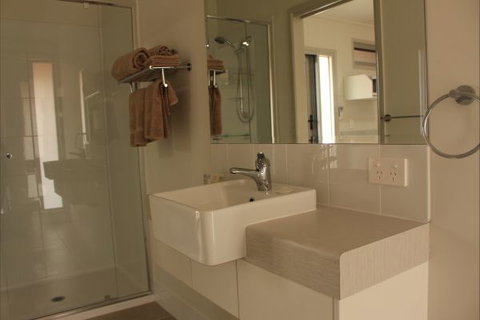 Cooper's Country Lodge - Accommodation Kalgoorlie 2