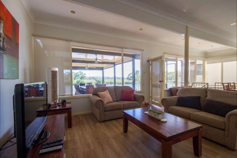 River Shack Rentals - Living The Dream - Accommodation Kalgoorlie 51