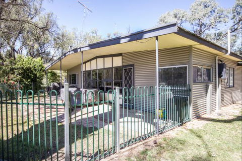 River Shack Rentals - Living The Dream - Accommodation Kalgoorlie 106