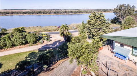 River Shack Rentals - Living The Dream - Accommodation Kalgoorlie 63