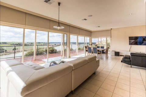 River Shack Rentals - Living The Dream - Accommodation Kalgoorlie 29