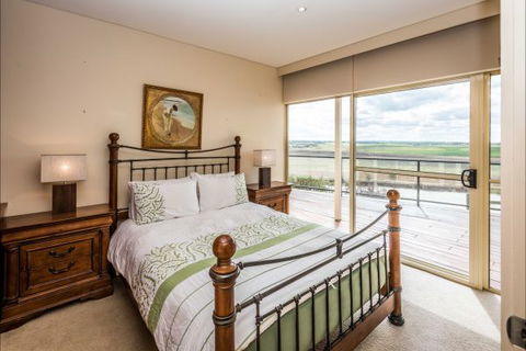 River Shack Rentals - Living The Dream - Accommodation Kalgoorlie 31