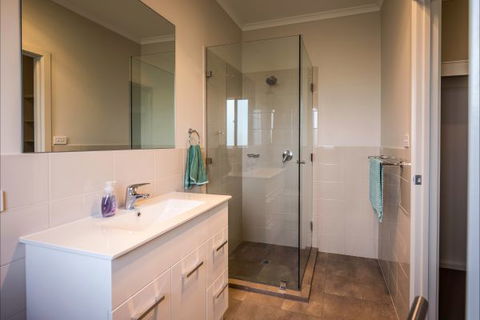 River Shack Rentals - Living The Dream - Accommodation Kalgoorlie 92