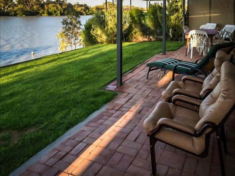 River Shack Rentals - Living The Dream - Accommodation Kalgoorlie 24