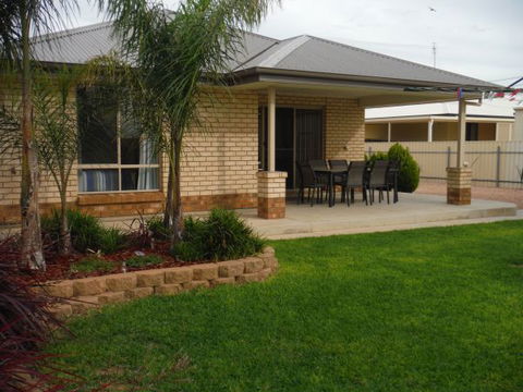 Sandy Shores - Accommodation Kalgoorlie 0