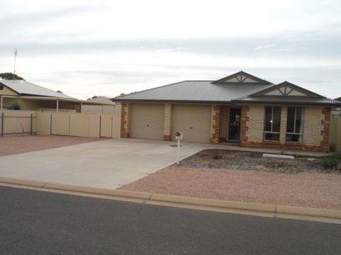 Sandy Shores - Accommodation Kalgoorlie 3