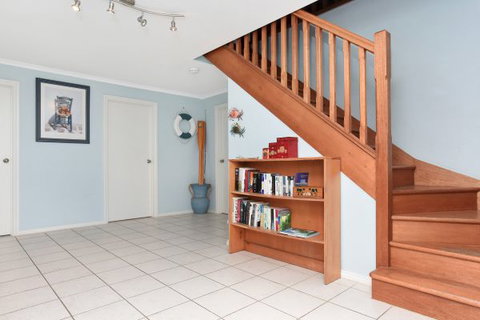 Ambergris - Accommodation Kalgoorlie 4