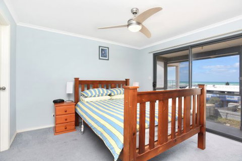 Ambergris - Accommodation Kalgoorlie 5
