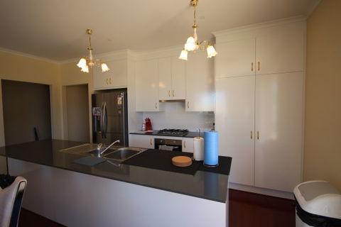 LJ Hooker Goolwa Holiday Rentals - 42 Underwood Avenue, Goolwa Beach - Accommodation Kalgoorlie 18