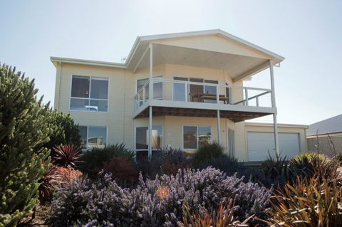 Ocean Sounds - Accommodation Kalgoorlie 0