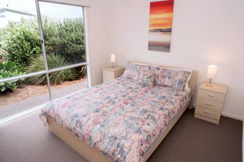 Ocean Sounds - Accommodation Kalgoorlie 6