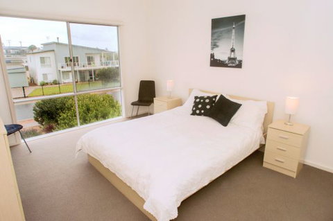 Ocean Sounds - Accommodation Kalgoorlie 7