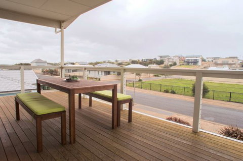 Ocean Sounds - Accommodation Kalgoorlie 9