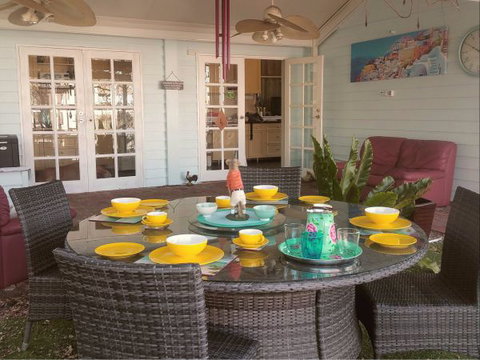 Must Love Dogs B&B And Self-Contained Cottage - Accommodation Kalgoorlie 3