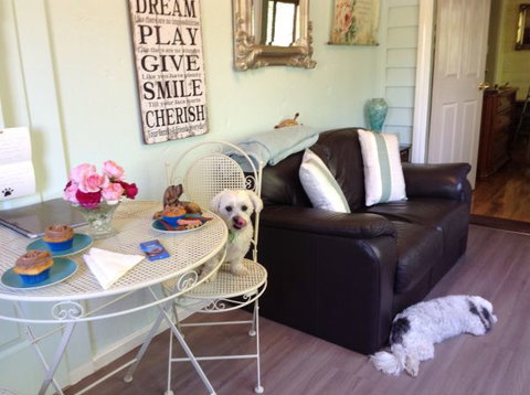 Must Love Dogs B&B And Self-Contained Cottage - Accommodation Kalgoorlie 4