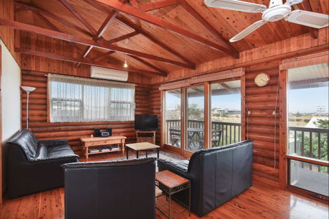 Sam's - Accommodation Kalgoorlie 1