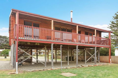 Sam's - Accommodation Kalgoorlie 2
