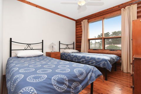 Sam's - Accommodation Kalgoorlie 6