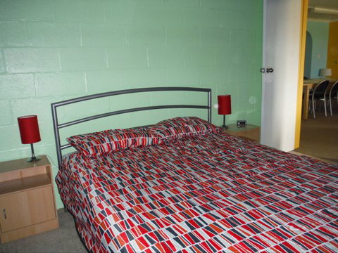 Sea-Esther - Accommodation Kalgoorlie 1