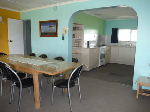 Sea-Esther - Accommodation Kalgoorlie 2
