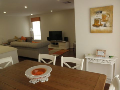 C&C's Bed And Breakfast - Accommodation Kalgoorlie 8