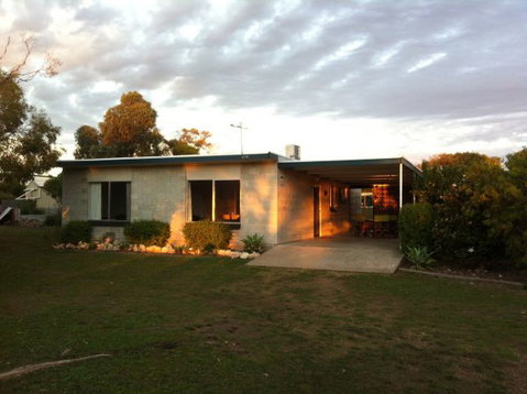 Umall - Accommodation Kalgoorlie 0