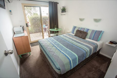 Arlingtons Accommodation - Accommodation Kalgoorlie 6