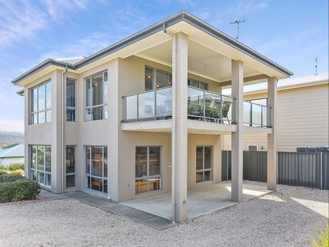 BEAUMONT HOUSE - Accommodation Kalgoorlie 1