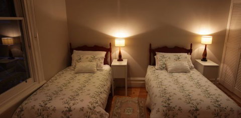 Fairbank House - Accommodation Kalgoorlie 6