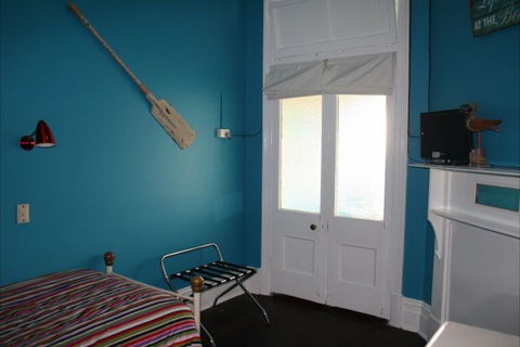 Foreshore Backpackers - Accommodation Kalgoorlie 1