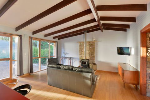 Ridgetop Hideaway - Accommodation Kalgoorlie 0